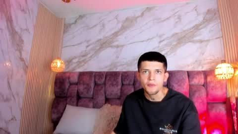 Kendall and Taylor online show from 04/22/26, 02:58