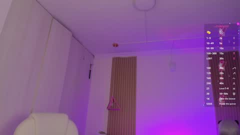 Kendall  online show from 10/23/25, 08:29