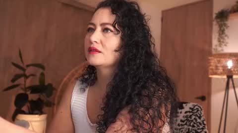 kendally_ online show from 11/29/25, 12:19