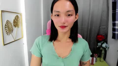 KENDAL online show from 11/12/25, 08:15