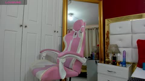 Kendal  online show from 01/19/25, 03:21