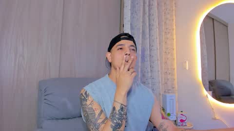 kendel_dimitri online show from 11/04/25, 02:32