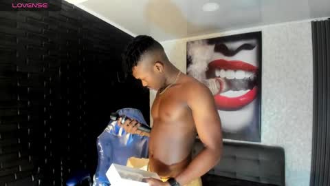 Snapshot of kender21_ chatting on 03/07/25, 12:45 Kender online show from 03/07/25, 12:45