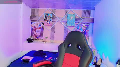 Kendra Bailey online show from 10/28/25, 03:10