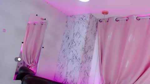 K E N D R A  online show from 01/22/25, 03:20