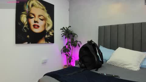 Kendra London online show from 01/14/26, 11:05