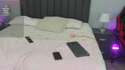 Kendra London online show from 04/14/26, 11:05