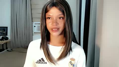 kendra_lunaxx online show from 02/26/26, 08:41