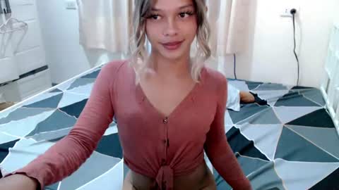 kendra_lunaxx online show from 06/11/26, 07:34