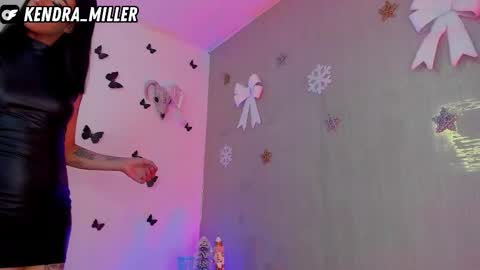 Kendra  online show from 12/14/25, 12:05