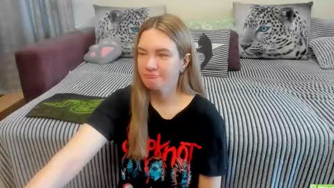 Snapshot of kendra_xx_ chatting on 05/19/26, 11:55 Kendra online show from 05/19/26, 11:55