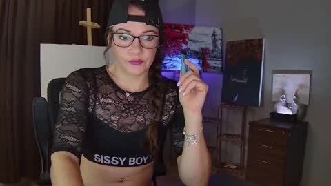 Kendra online show from 09/19/25, 03:19