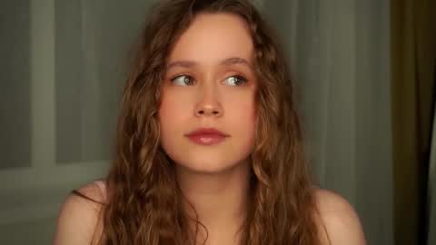 Kira online show from 09/27/25, 06:13