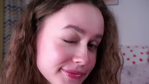 Kira online show from 04/02/26, 10:29