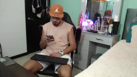 Chriss Morales online show from 01/14/25, 01:15