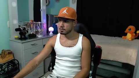 Chriss Morales online show from 02/03/25, 01:40