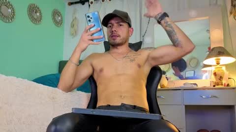 Chriss Morales online show from 10/16/25, 02:23