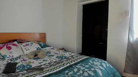 Kenia online show from 02/02/26, 07:12