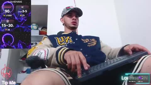 Snapshot of kenn_blake1 chatting on 02/18/26, 01:34 blake online show from 02/18/26, 01:34