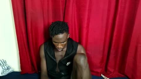 Kenia online show from 11/20/25, 11:43