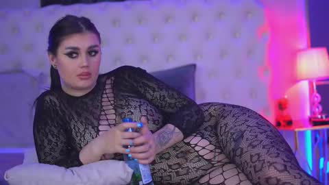 Kendra online show from 12/16/25, 04:12