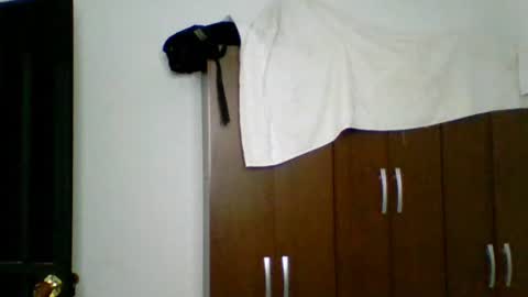Snapshot of kennerfox77 chatting on 07/19/26, 09:35 Kennfox777 online show from 07/19/26, 09:35