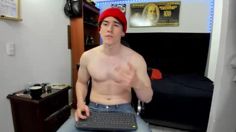 Santiago online show from 02/11/25, 03:50