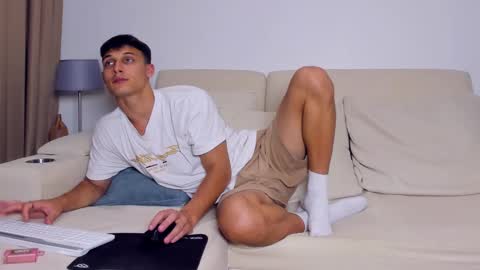 Peter     online show from 02/19/25, 05:49