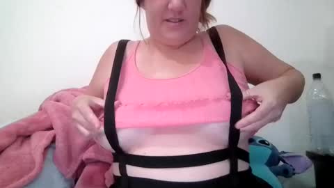 Snapshot of kenzbenz chatting on 07/08/26, 05:17 KenzBenz online show from 07/08/26, 05:17
