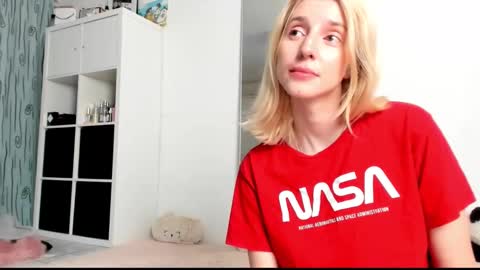 Snapshot of kenziedawton chatting on 03/06/25, 06:30 Kenzie online show from 03/06/25, 06:30