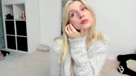 Kenzie online show from 04/01/26, 06:38