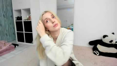 Kenzie online show from 05/23/26, 05:06