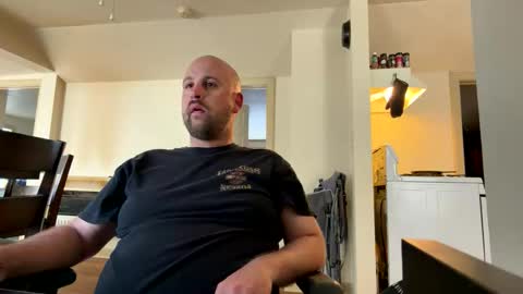 kepkon00 online show from 04/19/26, 08:33