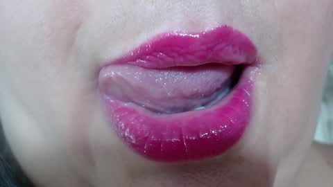 K E R L Y online show from 01/10/25, 08:59