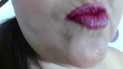 Snapshot of kerly_doll chatting on 06/25/26, 07:51 K E R L Y online show from 06/25/26, 07:51