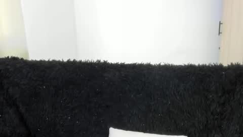 Snapshot of kerly_monroe chatting on 10/16/25, 08:21 Kerly online show from 10/16/25, 08:21