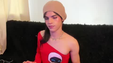 Snapshot of kerly_monroe chatting on 11/25/25, 02:06 Kerly online show from 11/25/25, 02:06