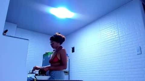 Kerlysmith24 online show from 02/08/25, 07:27