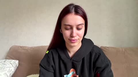 Snapshot of kerrieteem chatting on 07/09/26, 06:17 Lina online show from 07/09/26, 06:17