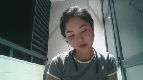 Snapshot of kerstinscotto chatting on 10/15/25, 11:21 Jenny online show from 10/15/25, 11:21