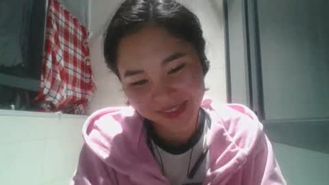 Snapshot of kerstinscotto chatting on 11/16/25, 10:32 Jenny online show from 11/16/25, 10:32