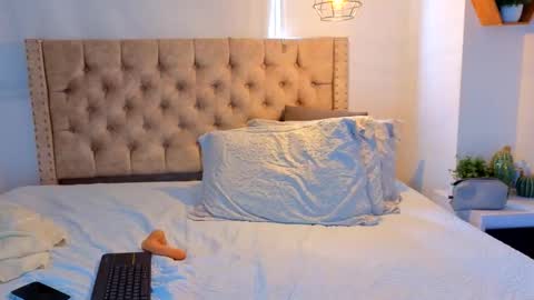 Kery Hillson online show from 02/20/26, 01:11