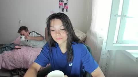 kesh_mne online show from 06/15/26, 04:20
