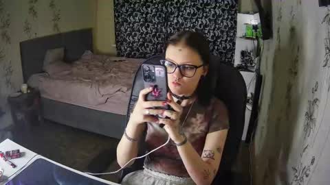 Snapshot of keshiahouman chatting on 01/10/26, 02:19 Kati online show from 01/10/26, 02:19