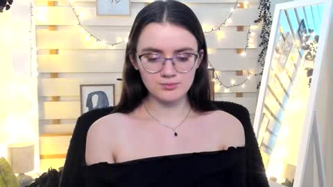 Snapshot of ketrin_pirsss chatting on 11/29/25, 09:40 Ketrin online show from 11/29/25, 09:40