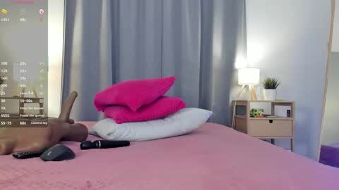 kettyIm a simple girl who likes gifts Lovense is activeThere are legends that in this room all your wish can come true online show from 11/08/25, 09:24