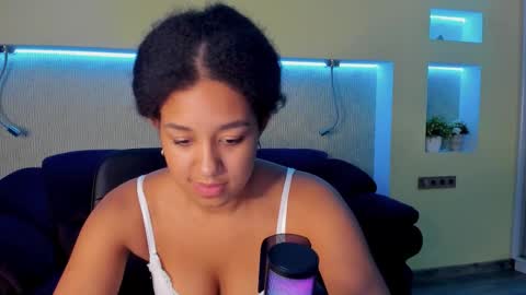 Snapshot of kettysparks chatting on 10/09/25, 12:03 kettysparks online show from 10/09/25, 12:03