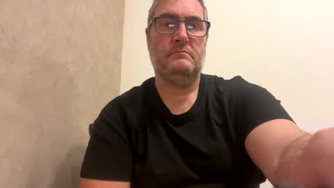 Snapshot of kevfromchat chatting on 01/03/25, 04:33 kevfromchat online show from 01/03/25, 04:33