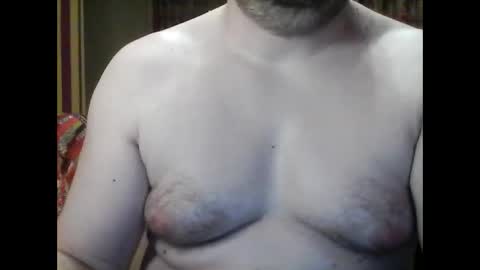 kevin803908 online show from 11/28/25, 09:39