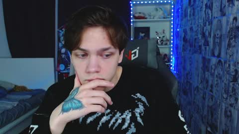 Kevin online show from 02/04/25, 03:33